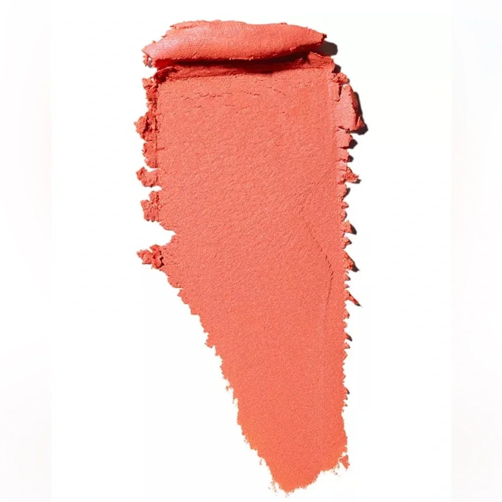 MAC Cosmetics Glow Play Cushiony Blush - that’s peachy